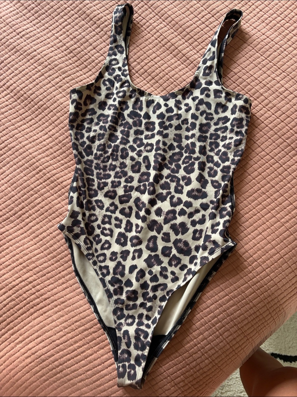 Good American Leopard Print One-Piece Swimsuit in Beige and Black